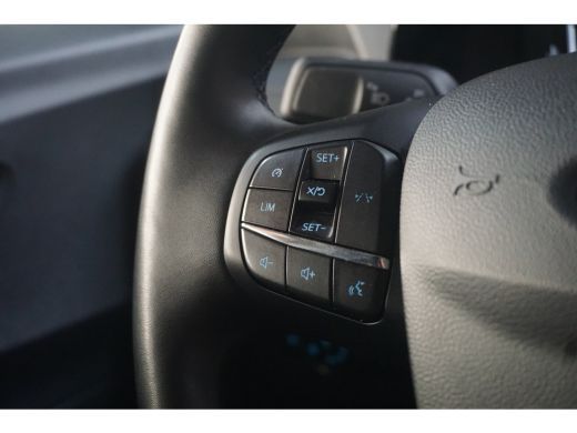 Ford Transit Courier 1.5 EcoBlue Trend All-seasonbanden | Winter Pakket | Achteruitrijcamera | Cruise control | DAB on... ActivLease financial lease