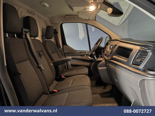 Ford Transit Custom 2.0 TDCI 130pk L1H1 Euro6 Airco | LED | 2500kg Trekhaak | Cruisecontrol | Verwarmde voorruit Park... ActivLease financial lease