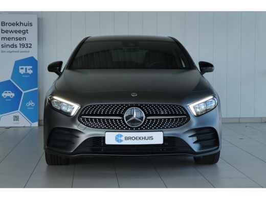Mercedes-Benz A-Klasse 250 e AMG Line | Nightpakket | Stoelverwarming | Burmester | Navigatie | Carplay | PDC | ActivLease financial lease