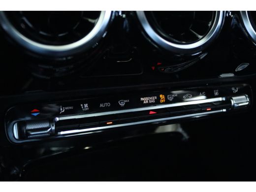 Mercedes-Benz A-Klasse 250 e AMG Line | Nightpakket | Stoelverwarming | Burmester | Navigatie | Carplay | PDC | ActivLease financial lease