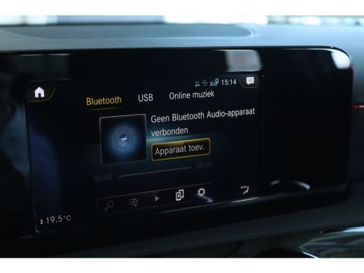 Mercedes-Benz A-Klasse 250 e AMG Line | Nightpakket | Stoelverwarming | Burmester | Navigatie | Carplay | PDC | ActivLease financial lease