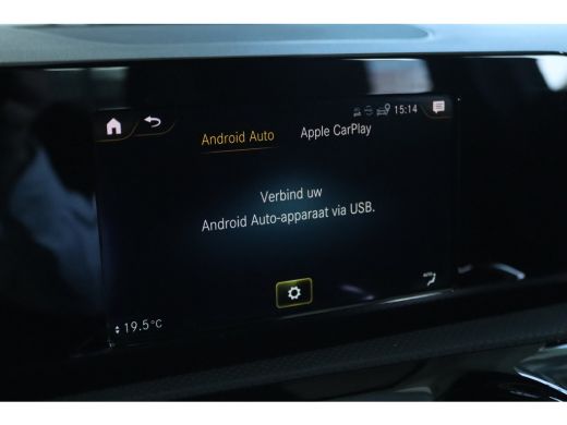 Mercedes-Benz A-Klasse 250 e AMG Line | Nightpakket | Stoelverwarming | Burmester | Navigatie | Carplay | PDC | ActivLease financial lease