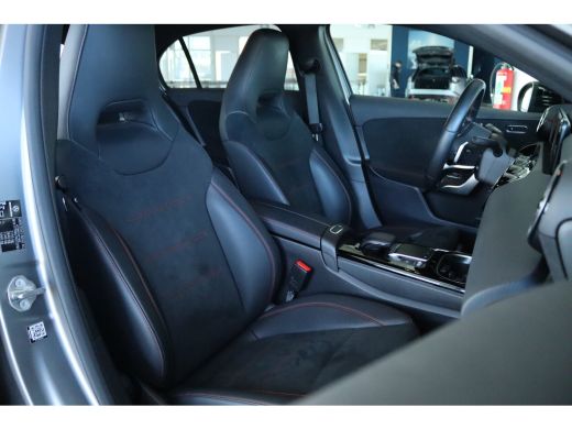 Mercedes-Benz A-Klasse 250 e AMG Line | Nightpakket | Stoelverwarming | Burmester | Navigatie | Carplay | PDC | ActivLease financial lease