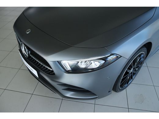 Mercedes-Benz A-Klasse 250 e AMG Line | Nightpakket | Stoelverwarming | Burmester | Navigatie | Carplay | PDC | ActivLease financial lease