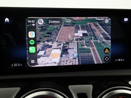 Mercedes-Benz A-Klasse 250e 218 PK SEDAN + PANORAMA | SFEERVERLICHTING | APPLE CARPLAY | MEMORY | STOELVERWARMING ActivLease financial lease