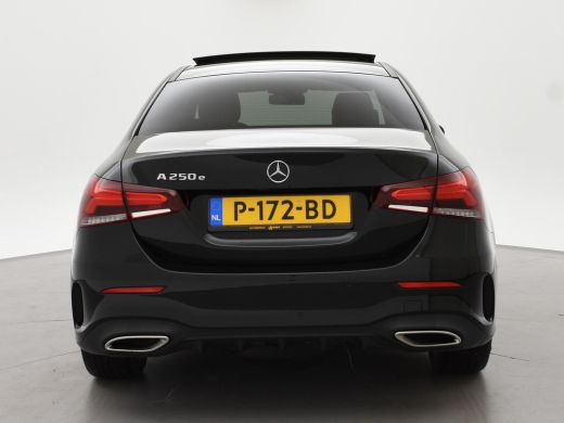 Mercedes-Benz A-Klasse 250e 218 PK SEDAN + PANORAMA | SFEERVERLICHTING | APPLE CARPLAY | MEMORY | STOELVERWARMING ActivLease financial lease