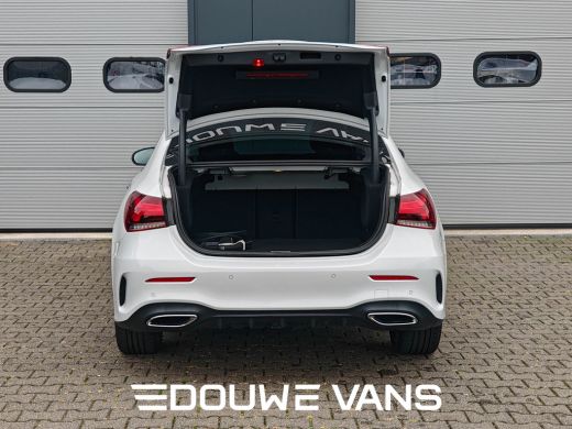 Mercedes-Benz A-Klasse 250e Sedan AMG Panorama Memory Night Pakket Ambienteverlich. Multibeam LED VOL ActivLease financial lease