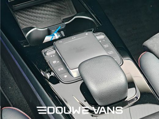 Mercedes-Benz A-Klasse 250e Sedan AMG Panorama Memory Night Pakket Ambienteverlich. Multibeam LED VOL ActivLease financial lease