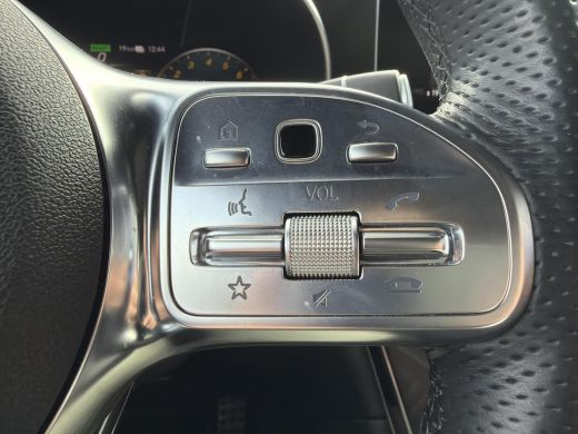 Mercedes-Benz GLC 300e 4MATIC Premium Plus | Head-Up Display | Burmester | Stoelverwarming | Chameleon Voorruit | A... ActivLease financial lease