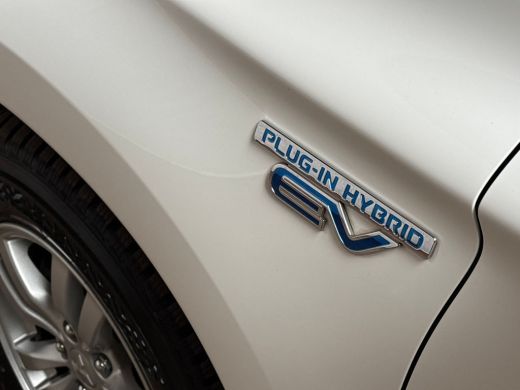 Mitsubishi Outlander Sport 2.4 PHEV Sport Automaat 225Pk (APPLE CARPLAY, CAMERA, CRUISE, STOELVERWARMING, TREKHAAK, LM VELGE... ActivLease financial lease