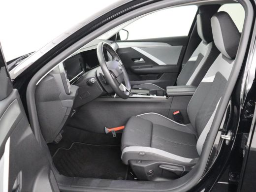 Opel Astra 1.6 Hybrid Business Edition | SOH 96% | Adaptive cruise | Navigatie | Camera | Full LED | Stuurve... ActivLease financial lease