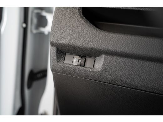 Opel Vivaro 2.0 CDTI L3H1 Edition | Navigatie | Camera | Laadruimte Pakket | Parkeersensoren Voor & Achter | ... ActivLease financial lease