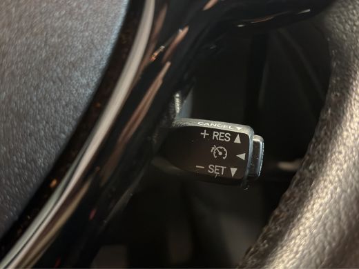 Peugeot 108 1.0 e-VTi Allure | Centrale deurvergrendeling met afstandsbediening | DAB ontvanger | Elektrische... ActivLease financial lease