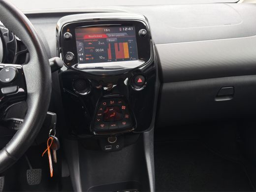 Peugeot 108 1.0 e-VTi Allure | Centrale deurvergrendeling met afstandsbediening | DAB ontvanger | Elektrische... ActivLease financial lease