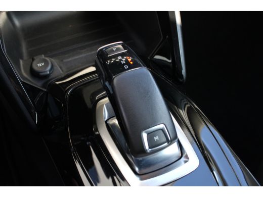 Peugeot 208 1.2 PureTech Allure | Automaat | Navigatie | Camera | 3D Instrumentenpaneel | Apple carplay | 56... ActivLease financial lease