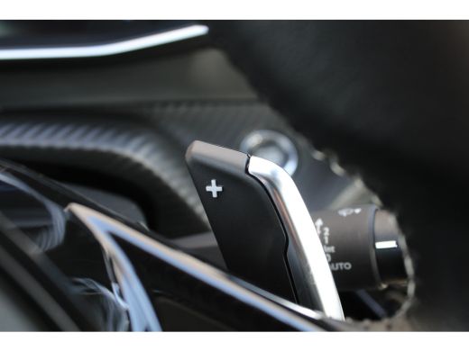 Peugeot 208 1.2 PureTech Allure | Automaat | Navigatie | Camera | 3D Instrumentenpaneel | Apple carplay | 56... ActivLease financial lease