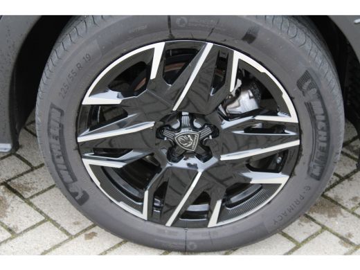 Peugeot 3008 1.2 Hybrid 136 GT Matrix-Koplampen | Stoel/Stuur Verwarming | Adaptive Cruise Control | Sfeerverl... ActivLease financial lease