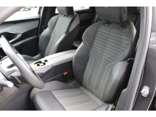 Peugeot 3008 1.2 Hybrid 136 GT Matrix-Koplampen | Stoel/Stuur Verwarming | Adaptive Cruise Control | Sfeerverl... ActivLease financial lease