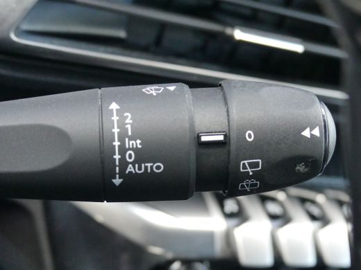 Peugeot 3008 1.2 PureTech 130PK Active Pack | CAMERA | APPLE CARPLAY / ANDRIOD AUTO | PARKEERSENSOREN V+A | LM... ActivLease financial lease