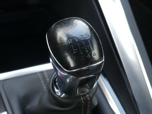 Peugeot 3008 1.2 PureTech 130PK GT | ADAPTIVE CRUISE | DODEHOEKDETECTIE | 360 CAMERA | ELEKTRISCHE ACHTERKLEP ... ActivLease financial lease