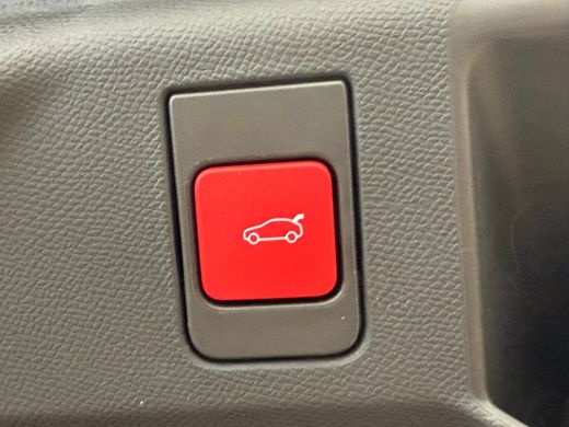 Peugeot 5008 1.2 Hybrid GT 8 Jaar Garantie! | 7 Zits | Navigatie | Stoelverwarming | Apple Carplay/Android Aut... ActivLease financial lease