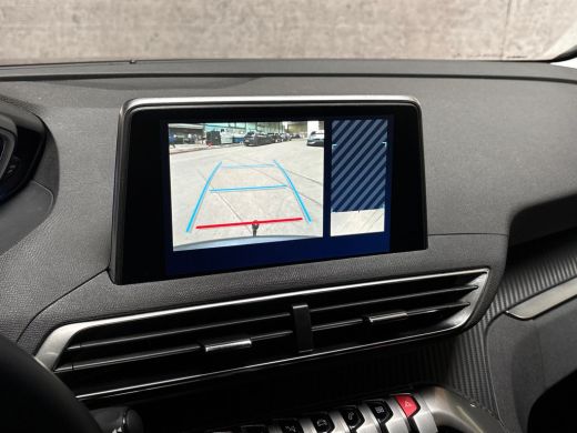 Peugeot 5008 1.2 PureTech Sport 7 Persoons Automaat (APPLE CARPLAY, GROOT NAVI, 360 CAMERA, TREKHAAK, SPORTSTO... ActivLease financial lease