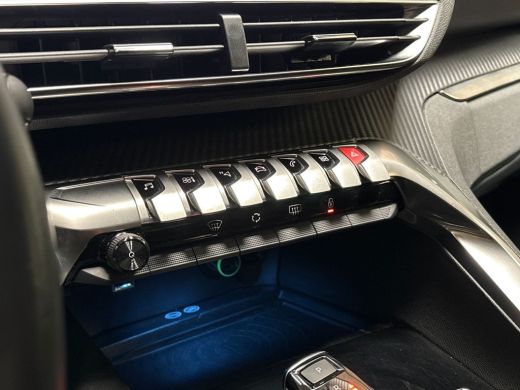 Peugeot 5008 1.2 PureTech Sport 7 Persoons Automaat (APPLE CARPLAY, GROOT NAVI, 360 CAMERA, TREKHAAK, SPORTSTO... ActivLease financial lease