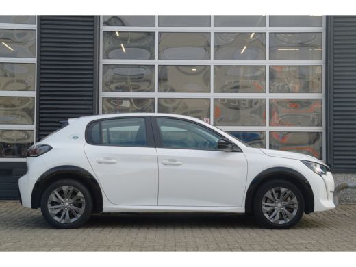 Peugeot e-208 EV Active Pack 50 kWh | SOH 90.4 % | Apple Carplay / Android Auto | Keyless | Cruise Control | Li... ActivLease financial lease