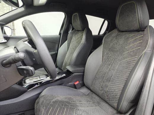 Peugeot e-208 GT | Adaptieve cruise control met Stop&Go functie | Elektrische parkeerrem | Elektrische parkeerrem ActivLease financial lease
