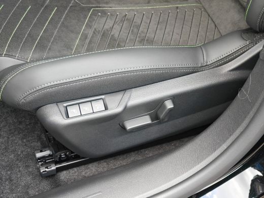 Peugeot e-208 GT | Adaptieve cruise control met Stop&Go functie | Elektrische parkeerrem | Elektrische parkeerrem ActivLease financial lease