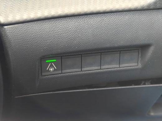 Peugeot e-208 GT | Adaptieve cruise control met Stop&Go functie | Elektrische parkeerrem | Elektrische parkeerrem ActivLease financial lease