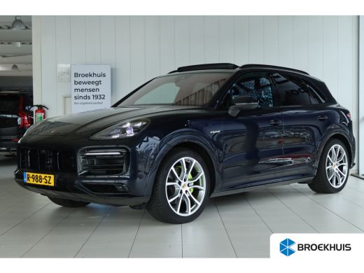 Porsche Cayenne 3.0 E-Hybrid | SportDesign | Sportchrono | Nightvision | Stoelventilatie | Massage | HUD | Bose |...