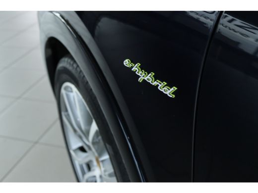 Porsche Cayenne 3.0 E-Hybrid | SportDesign | Sportchrono | Nightvision | Stoelventilatie | Massage | HUD | Bose |... ActivLease financial lease