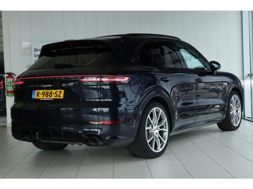 Porsche Cayenne 3.0 E-Hybrid | SportDesign | Sportchrono | Nightvision | Stoelventilatie | Massage | HUD | Bose |... ActivLease financial lease