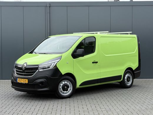 Renault Trafic 1.6 dCi / L1H1 / 1e EIG. / INRICHTING / TREKHAAK / AIRCO / CRUISE / LED / NAVI / 3-ZITS ActivLease financial lease