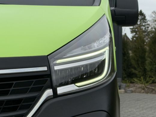 Renault Trafic 1.6 dCi / L1H1 / 1e EIG. / INRICHTING / TREKHAAK / AIRCO / CRUISE / LED / NAVI / 3-ZITS ActivLease financial lease