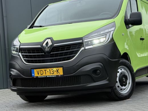 Renault Trafic 1.6 dCi / L1H1 / 1e EIG. / INRICHTING / TREKHAAK / AIRCO / CRUISE / LED / NAVI / 3-ZITS ActivLease financial lease