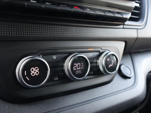 Renault Trafic 2.0 dCi 130 T30 WORK EDITION + APPLE CARPLAY | LED | CRUISE | CLIMATE CONTROL ActivLease financial lease