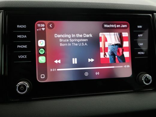 Skoda Karoq 1.5 TSI ACT 150 PK DSG SPORTLINE + CANTON AUDIO | STEEL GREY | CAMERA | 19 INCH | VIRTUAL | SFEER ActivLease financial lease