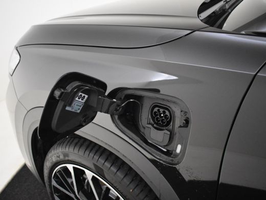 Skoda Kodiaq Edition PHEV Pano Trekhaak | LED achterlichten | LED interieurverlichting inclusief sfeerverlicht... ActivLease financial lease