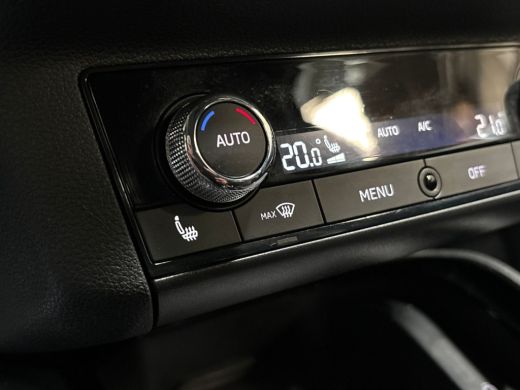 Skoda Scala 1.0 TSI Sport (APPLE CARPLAY, KUIPSTOELEN, CLIMATE, STOELVERWARMING, SPORTSTOELEN, GETINT GLAS, P... ActivLease financial lease