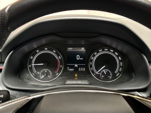 Skoda Scala 1.0 TSI Sport (APPLE CARPLAY, KUIPSTOELEN, CLIMATE, STOELVERWARMING, SPORTSTOELEN, GETINT GLAS, P... ActivLease financial lease