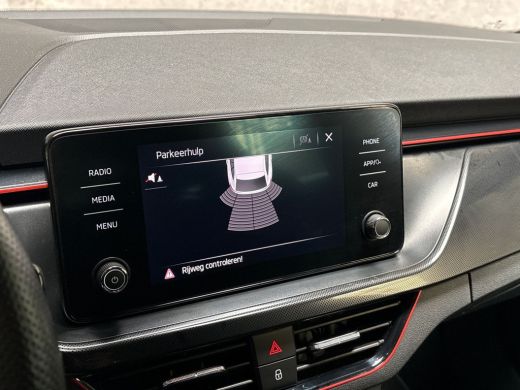 Skoda Scala 1.0 TSI Sport (APPLE CARPLAY, KUIPSTOELEN, CLIMATE, STOELVERWARMING, SPORTSTOELEN, GETINT GLAS, P... ActivLease financial lease