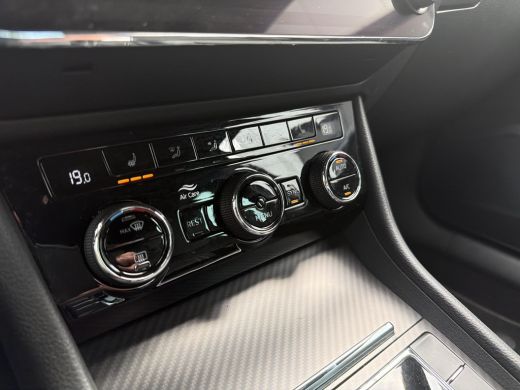 Skoda Superb 1.5 TSI ACT Sportline Business Trekhaak ActivLease financial lease