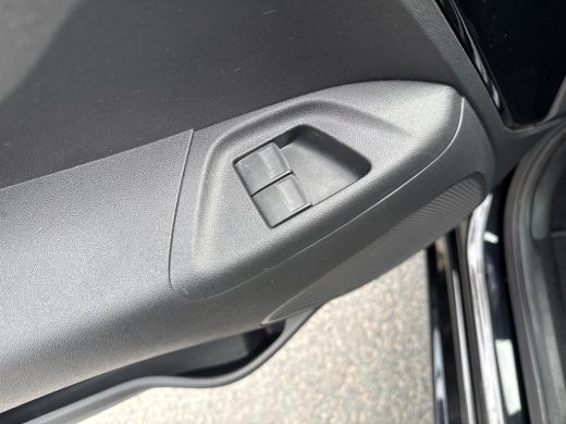 Toyota Aygo 1.0 VVT-i x-joy | 06-10141018 Voor meer informatie ActivLease financial lease