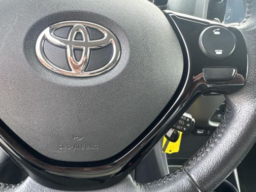 Toyota Aygo 1.0 VVT-i x-joy | 06-10141018 Voor meer informatie ActivLease financial lease