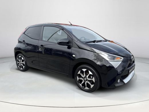 Toyota Aygo 1.0 VVT-i x-joy | 06-10141018 Voor meer informatie ActivLease financial lease