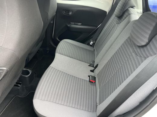 Toyota Aygo 1.0 VVT-i x-play | 5 deurs | Airconditioning | Parkeercamera | Bluetooth | Licht metalen velgen | ActivLease financial lease