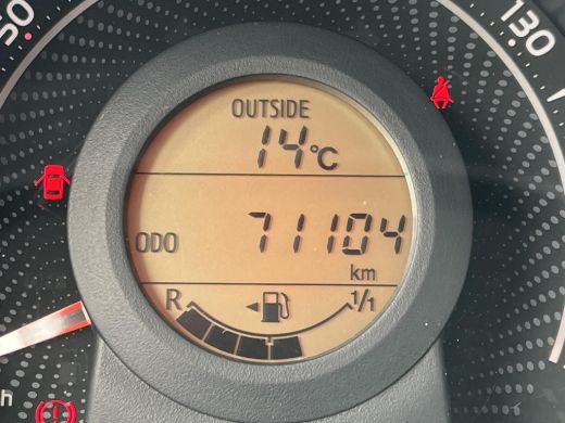 Toyota Aygo 1.0 VVT-i x-play | 5 deurs | Airconditioning | Parkeercamera | Bluetooth | Licht metalen velgen | ActivLease financial lease