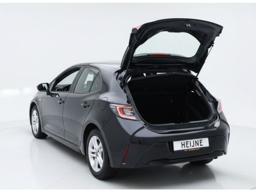 Toyota Corolla 1.8 HYBRID AUT. DYNAMIC NAVI/CAMERA/CARPLAY ActivLease financial lease